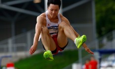 开云体育在线-包含古巴运动员在田径比赛中勇夺头名的词条