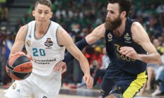 开云体育app-格拉纳达客场击败强敌，实现壮举