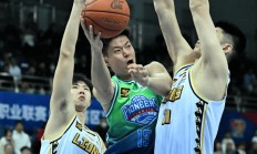 开云体育在线登录-职业篮球比赛中的精彩进攻回放