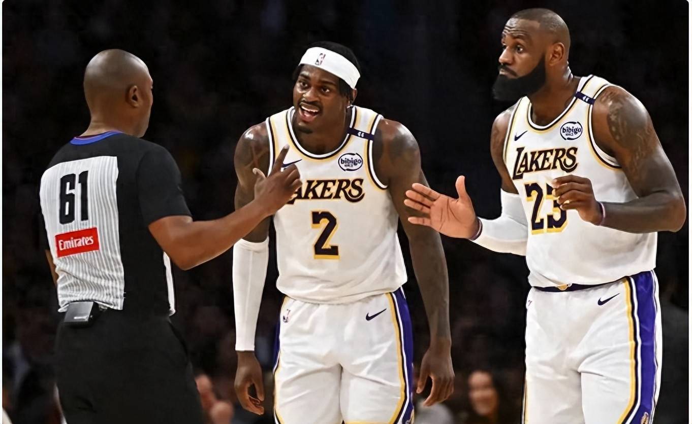 进攻火力全开,遥遥领先积分榜!的简单介绍 进攻火力全开,遥遥领先积分榜!的简单介绍