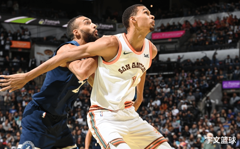 雷霆擒森林狼:乔治砍下29+9带队逆转 雷霆擒森林狼:乔治砍下29+9带队逆转