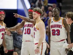 勇士客场击败雷霆,库里状态火热 勇士客场击败雷霆,库里状态火热